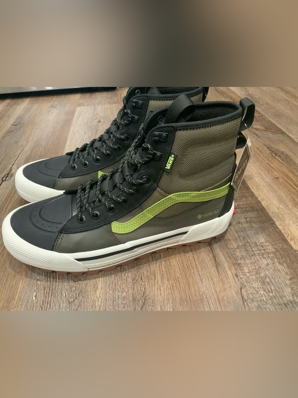 VANS Sk8-Hi GORE-TEX MTE-3 Black Olive Green Waterproof Hiking Boots Men’s Sz 11